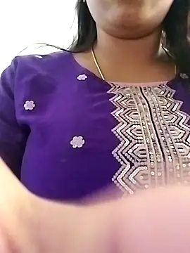 Dimplegirl online show from 10.30.25