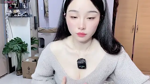 Y2Luvk online show from 02.05.26