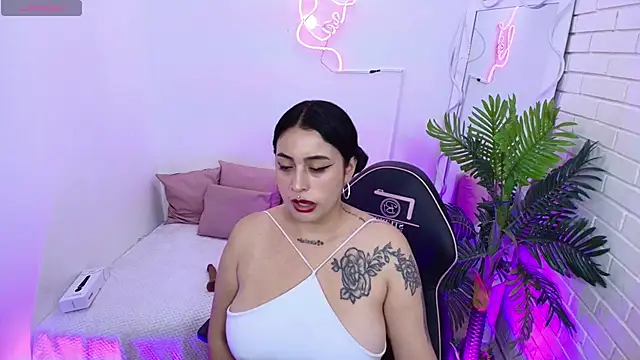 Darling tay online show from 09.22.25