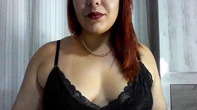 Snapshot of RuivaMisteriosa3 chatting on 10.30.25 RuivaMisteriosa3 online show from 10.30.25