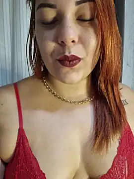 Snapshot of RuivaMisteriosa3 chatting on 11.26.25 RuivaMisteriosa3 online show from 11.26.25