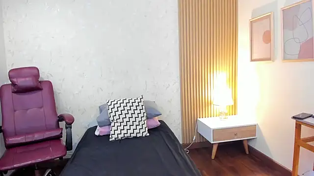 halleylorens online show from 11.07.25