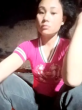 Snapshot of Ruaiuoi chatting on 07.05.26 Ruaiuoi online show from 07.05.26