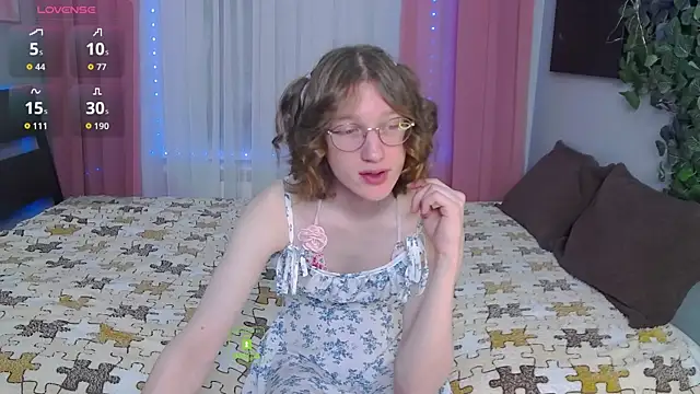 Snapshot of Masuzy chatting on 12.01.25 Masuzy online show from 12.01.25