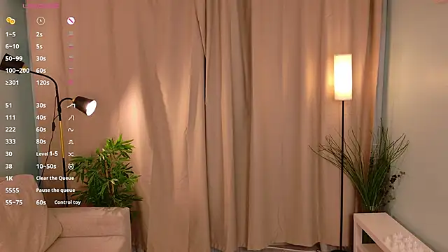 lisabaus online show from 12.19.25