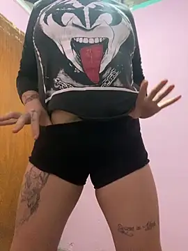 agathahoty online show from 10.28.25