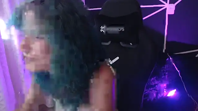 Snapshot of LITTLENAMI_ chatting on 10.27.25 LITTLENAMI  online show from 10.27.25