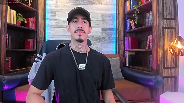 Donovan Desmond online show from 02.18.26