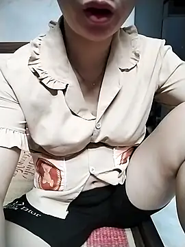 Snapshot of Mie_rose chatting on 09.12.25 Mie rose online show from 09.12.25