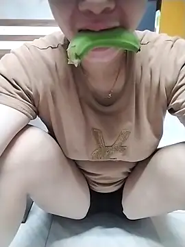 Snapshot of Mie_rose chatting on 09.15.25 Mie rose online show from 09.15.25