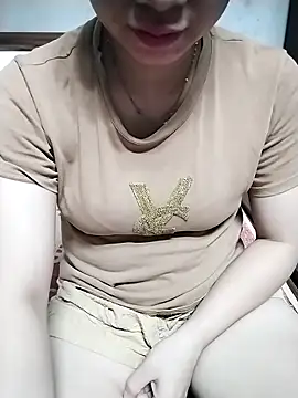 Snapshot of Mie_rose chatting on 09.21.25 Mie rose online show from 09.21.25