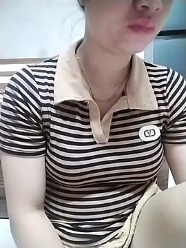 Snapshot of Mie_rose chatting on 09.30.25 Mie rose online show from 09.30.25