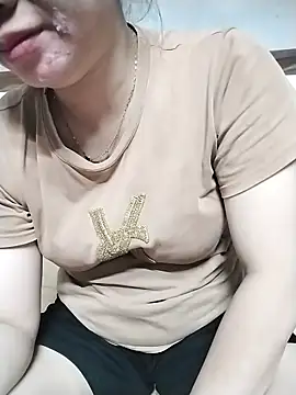 Snapshot of Mie_rose chatting on 09.30.25 Mie rose online show from 09.30.25