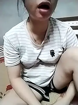 Snapshot of Mie_rose chatting on 10.03.25 Mie rose online show from 10.03.25