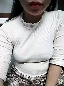 Snapshot of Mie_rose chatting on 11.07.25 Mie rose online show from 11.07.25