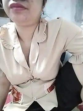 Snapshot of Mie_rose chatting on 11.08.25 Mie rose online show from 11.08.25