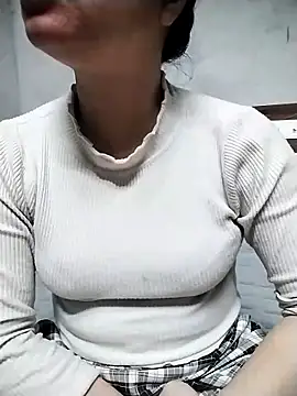 Mie rose online show from 02.12.26