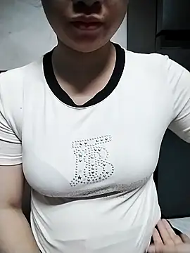 Mie rose online show from 04.12.26