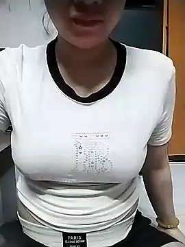 Mie rose online show from 05.16.26