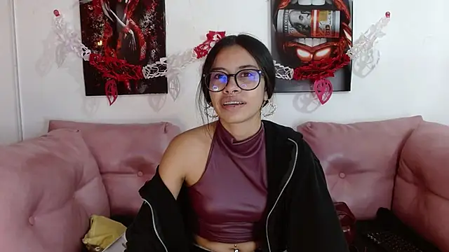 Snapshot of Miahotcs1 chatting on 02.17.26 Miahotcs1 online show from 02.17.26