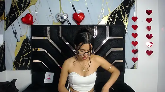 Snapshot of Miahotcs1 chatting on 02.19.26 Miahotcs1 online show from 02.19.26