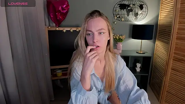 mishapallmer online show from 10.14.25