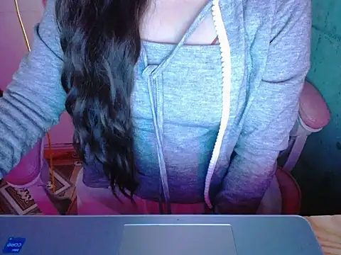 Snapshot of ahoa_Tk chatting on 11.01.25 ahoa Tk online show from 11.01.25