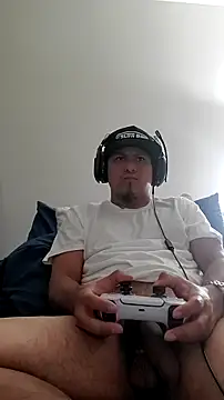 Snapshot of Caramelcumm0093 chatting on 10.25.25 Caramelcumm0093 online show from 10.25.25