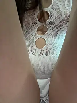 Mika Kasumi online show from 11.20.25