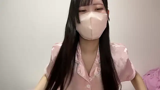 Snapshot of noa_uxu chatting on 11.25.25 noa uxu online show from 11.25.25