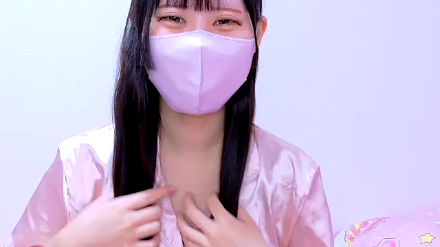 Snapshot of noa_uxu chatting on 12.15.25 noa uxu online show from 12.15.25