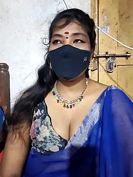 Snapshot of srav43 chatting on 10.17.25 srav43 online show from 10.17.25