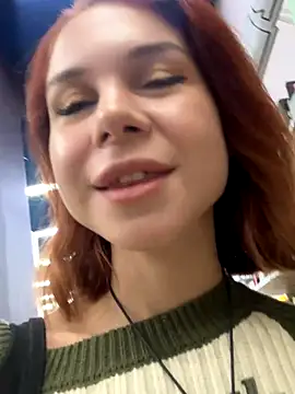 Snapshot of RosieSecret chatting on 09.21.25 RosieSecret online show from 09.21.25