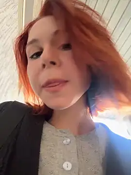 Snapshot of RosieSecret chatting on 10.18.25 RosieSecret online show from 10.18.25