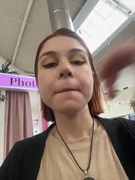 Snapshot of RosieSecret chatting on 10.25.25 RosieSecret online show from 10.25.25