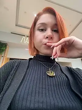 Snapshot of RosieSecret chatting on 11.23.25 RosieSecret online show from 11.23.25