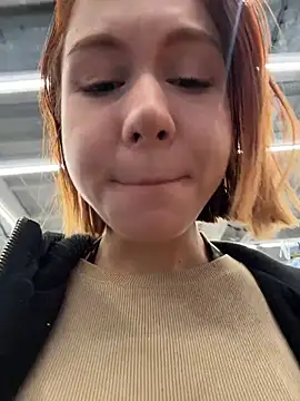 Snapshot of RosieSecret chatting on 12.03.25 RosieSecret online show from 12.03.25