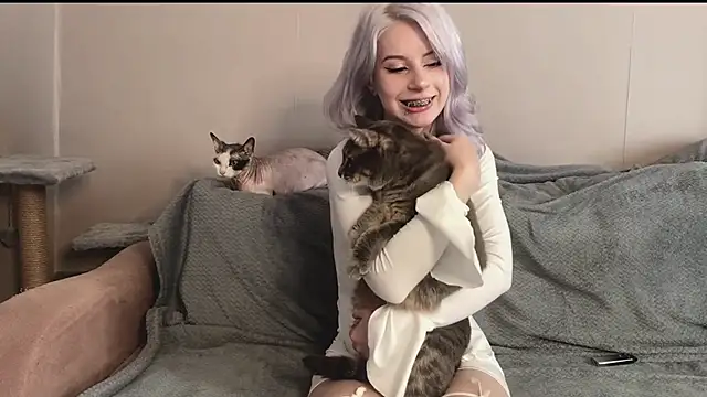 Snapshot of snowy_lisa chatting on 11.15.25 snowy lisa online show from 11.15.25