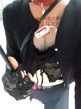 pink-mai online show from 10.31.25