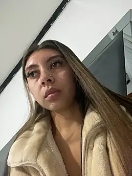 Sara-cooper2 online show from 11.30.25