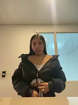 Sara-cooper2 online show from 02.18.26