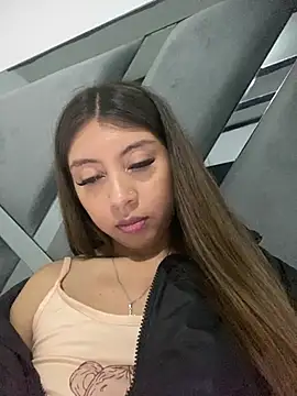 Sara-cooper2 online show from 03.25.26