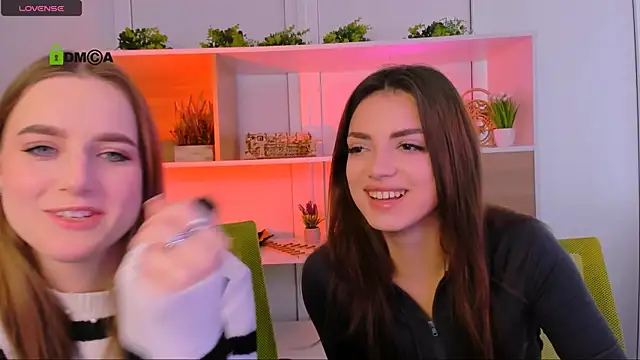 Snapshot of rose_style chatting on 10.27.25 rose style online show from 10.27.25