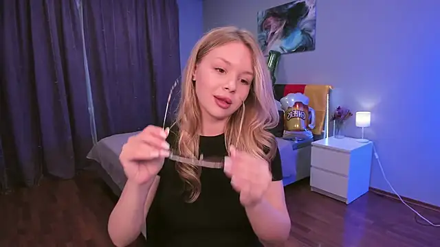 AdalineLove online show from 09.21.25