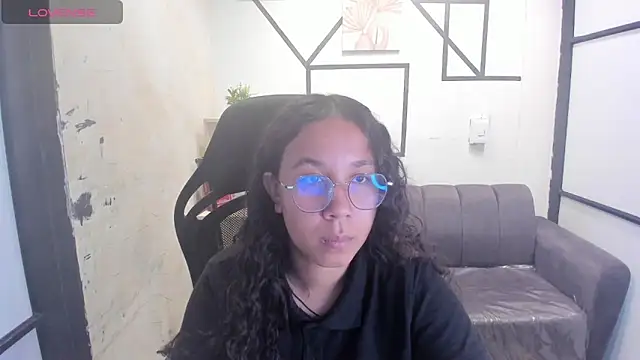 Noahsmitth  online show from 10.04.25