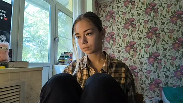 Witching Moon online show from 09.09.25