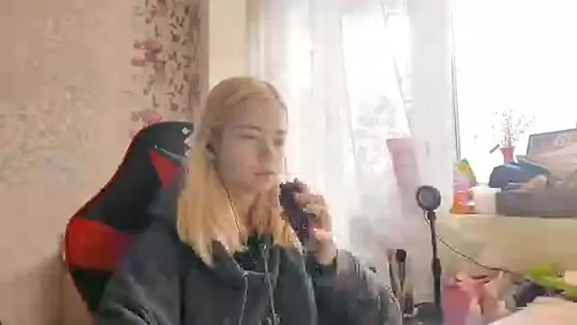 Witching Moon online show from 10.14.25