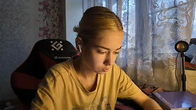 Witching Moon online show from 11.01.25