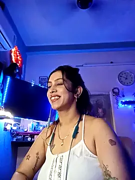 Snapshot of Love_Beauty01 chatting on 02.27.26 Love Beauty01 online show from 02.27.26