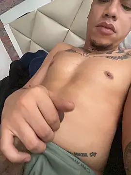 AlphaMasterXxx online show from 05.21.26